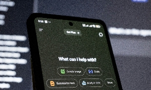 Khi các hệ thống AI trông đáng tin cậy hơn, khả năng tư duy phản biện của con người có thể bị mai một do ít được sử dụng. (Hình: Pexels)

