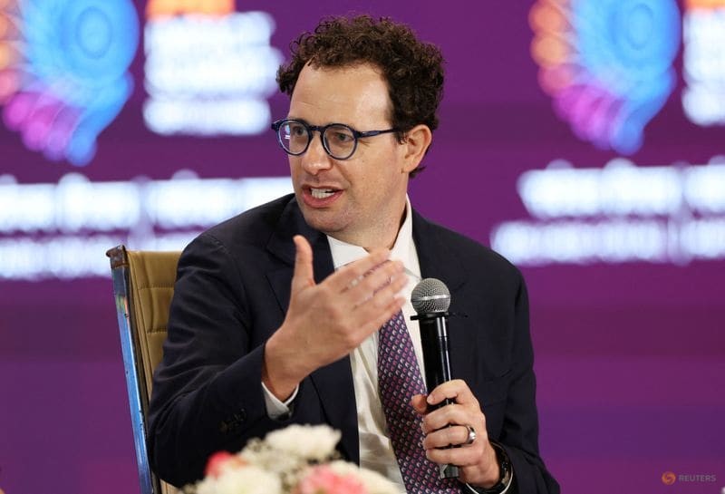 Ông Dario Amodei, CEO của Anthropic, phát biểu tại Hội nghị Thượng đỉnh AI Impact Summit ở New Delhi, Ấn Độ. Ảnh: Reuters/Bhawika Chhabra