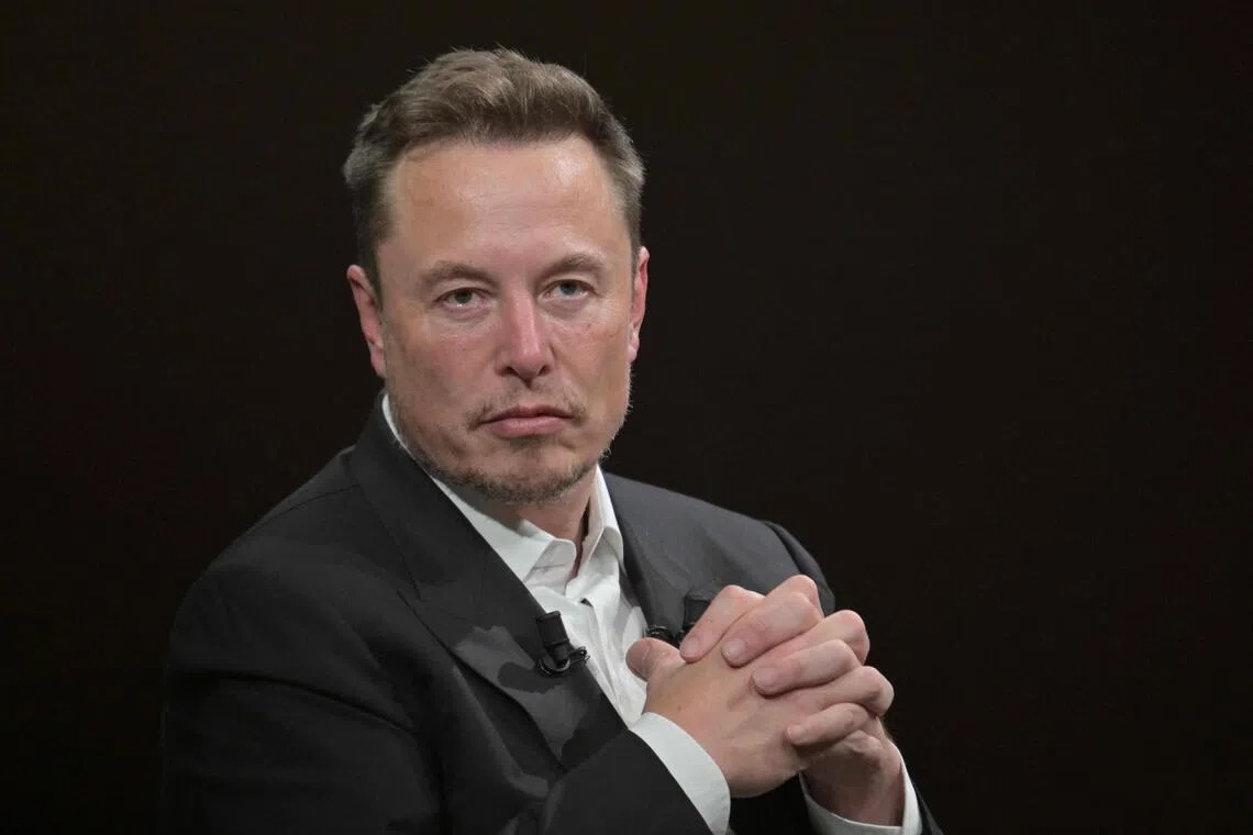 Nhưng các chuyên gia pháp lý cho rằng, khó có hành động pháp lý nào có thể ngăn cản Elon Musk. Luật doanh nghiệp ở Texas, nơi Tesla và SpaceX đặt trụ sở chính, khiến các nhà đầu tư không hài lòng rất khó thách thức các quyết định của ban quản lý. Ảnh: AFP.