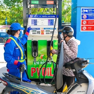 Từ ngày 18/6/2026, xăng E10RON95-III chính thức được xác định là mặt hàng tiêu dùng phổ biến.