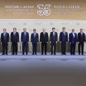 Tổng thống Liên bang Nga Vladimir Putin đón Trưởng đoàn các nước thành viên ASEAN - Ảnh: VGP/Nhật Bắc - Ảnh: VGP