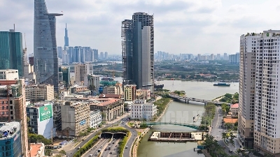 PM asks HCM City to accelerate major infrastructure projects