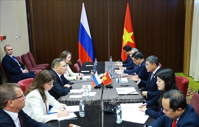 Thủ tướng Lê Minh Hưng tiếp ông Alexey Likhachev, Tổng Giám đốc Tập đoàn Năng lượng nguyên tử Quốc gia Liên bang Nga (Rosatom). Ảnh:&nbsp; TTXVN