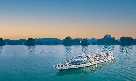 Du lịch trong ngày bằng du thuyền đang là xu hướng được nhiều du khách ưa chuộng.