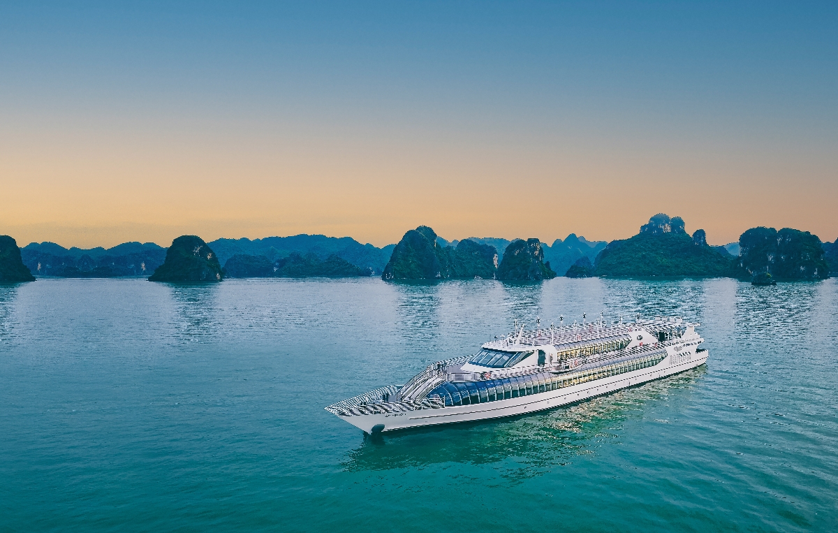 Du lịch trong ngày bằng du thuyền đang là xu hướng được nhiều du khách ưa chuộng.