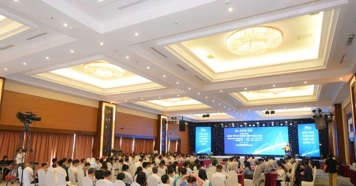 Diễn đàn VPSF 2026 tại Nghệ An: Doanh nghiệp thôi “kêu khó”, chuyển sang “đồng kiến tạo chính sách” 1 Diễn đàn VPSF 2026 tại Nghệ An: Doanh nghiệp thôi “kêu khó”, chuyển sang “đồng kiến tạo chính sách”