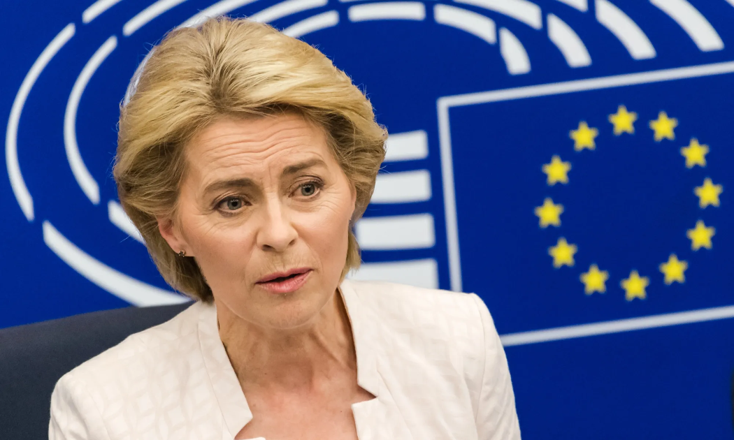 Chủ tịch EC Ursula von der Leyen - Ảnh: Bloomberg.