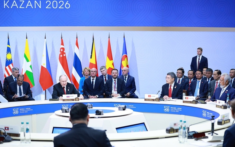 Thủ tướng Lê Minh Hưng dự phiên toàn thể Hội nghị Cấp cao Kỷ niệm 35 năm quan hệ ASEAN - Nga. Ảnh: VGP