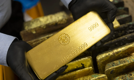 Sự cứng rắn của Fed đe dọa mốc 4.000 USD/oz của giá vàng