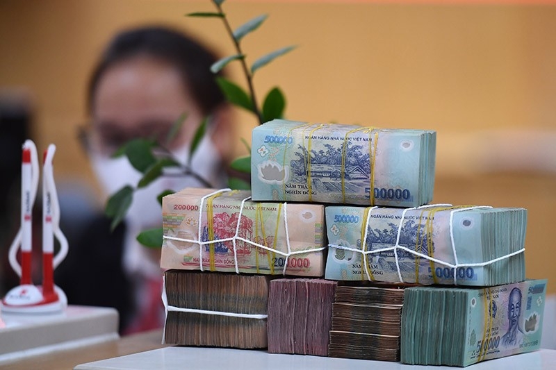 Ngân hàng Nhà nước đề xuất bổ sung điều kiện xếp hạng tín nhiệm và rút ngắn thời gian chấp thuận đối với nhà đầu tư nước ngoài mua cổ phần của tổ chức tín dụng Việt Nam.