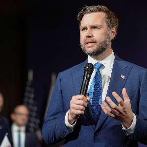 Phó tổng thống Mỹ JD Vance tại cuộc đàm phán với Iran tại Thụy Sỹ ngày 21/6/2026 - Ảnh: Reuters.