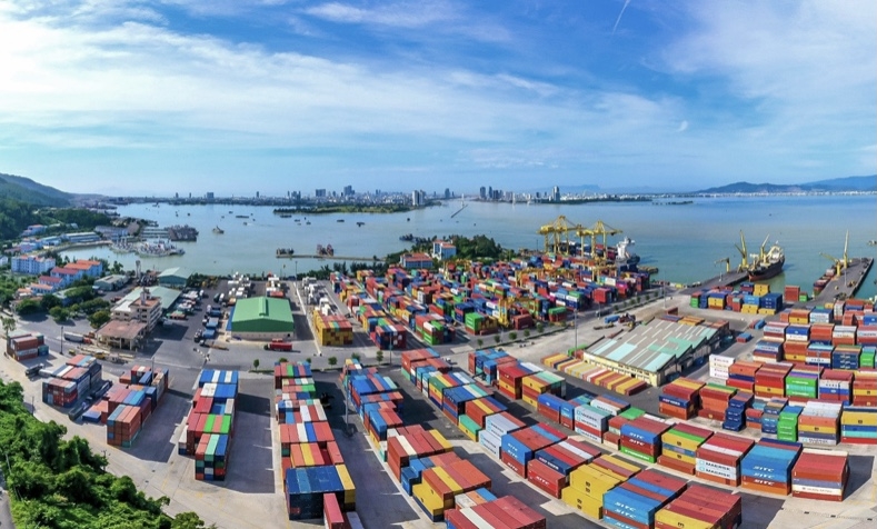 Cảng Tiên Sa-trung tâm logistics lớn ở miền Trung.