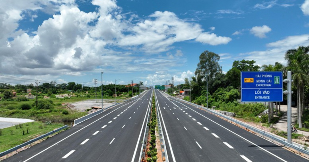 Đề xuất bổ sung 5 tuyến quốc lộ tiêu chuẩn cao tốc vào Quy hoạch mạng lưới đường bộ 1 Đề xuất bổ sung 5 tuyến quốc lộ tiêu chuẩn cao tốc vào Quy hoạch mạng lưới đường bộ
