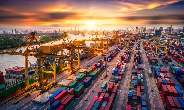 Nhập siêu tăng nhanh, áp sát 17 tỷ USD sau gần nửa đầu năm 2026