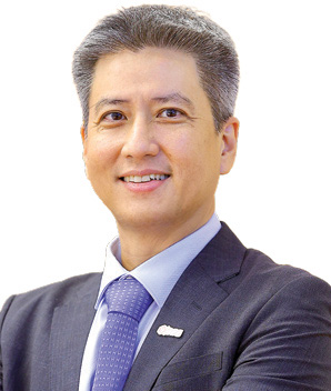 Mr. Kulachet Dharachandra, Country Director of SCG in Vietnam and General Director of Long Son Petrochemicals