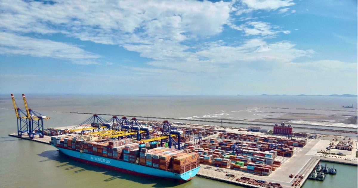 Cảng Hateco Hải Phòng đón tàu container gần 214.000 DWT 1 Cảng Hateco Hải Phòng đón tàu container gần 214.000 DWT