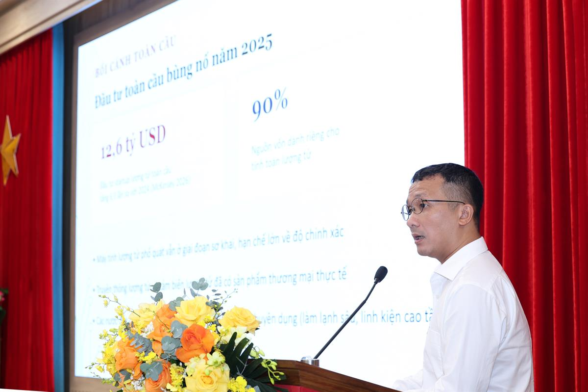TS Nguyễn Quốc Hưng, Viện trưởng Viện Công nghệ Lượng tử - Ảnh: HVCTQGHCM.