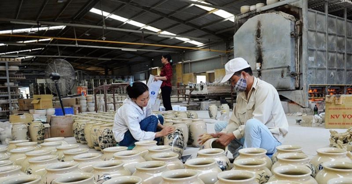 Sửa Luật hỗ trợ doanh nghiệp nhỏ và vừa: Từ “thêu hoa trên gấm” sang “đưa