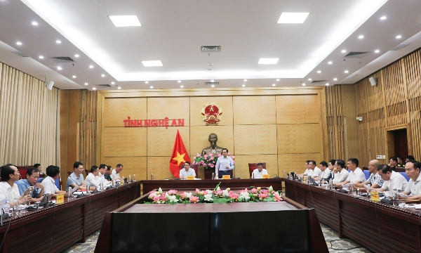 Nghệ An: Tập trung xử lý điểm nghẽn về mặt bằng, vật liệu và thủ tục đầu tư liên quan các dự án trọng điểm
