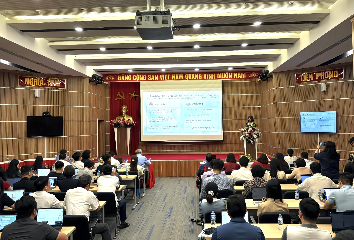 Bà Nguyễn Thị Thanh Huyền, Phó Cục trưởng Cục Phát thanh, Truyền hình và Thông tin điện tử, Bộ Văn hóa, Thể thao và Du lịch, phát biểu tại Hội nghị sơ kết lĩnh vực thông tin điện tử 6 tháng đầu năm 2026.
