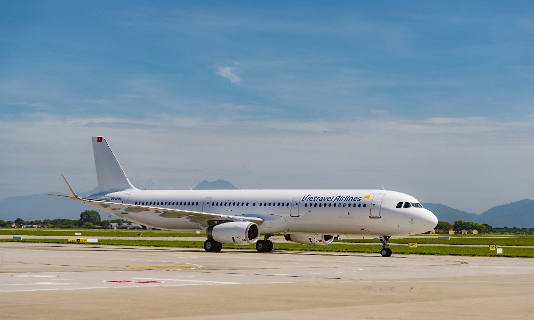 Tàu bay Airbus A321 mang số hiệu VN-A290 mới của Vietravel Airlines.