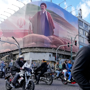 Đường phố ở thủ đô Tehran của Iran - Ảnh: Bloomberg.