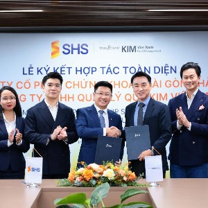 Hợp tác giữa SHS và KIM Việt Nam thể hiện tầm nhìn chung trong việc đồng hành cùng sự phát triển của thị trường vốn Việt Nam. Ảnh: SHS.