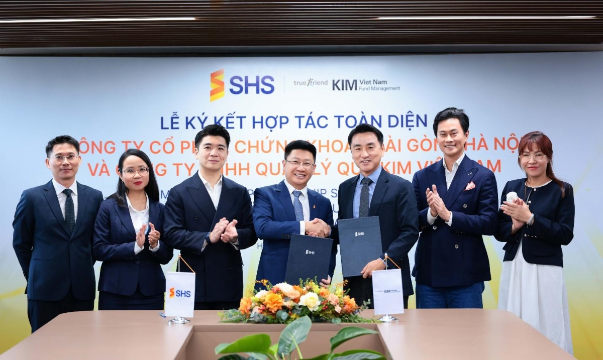Hợp tác giữa SHS và KIM Việt Nam thể hiện tầm nhìn chung trong việc đồng hành cùng sự phát triển của thị trường vốn Việt Nam. Ảnh: SHS.