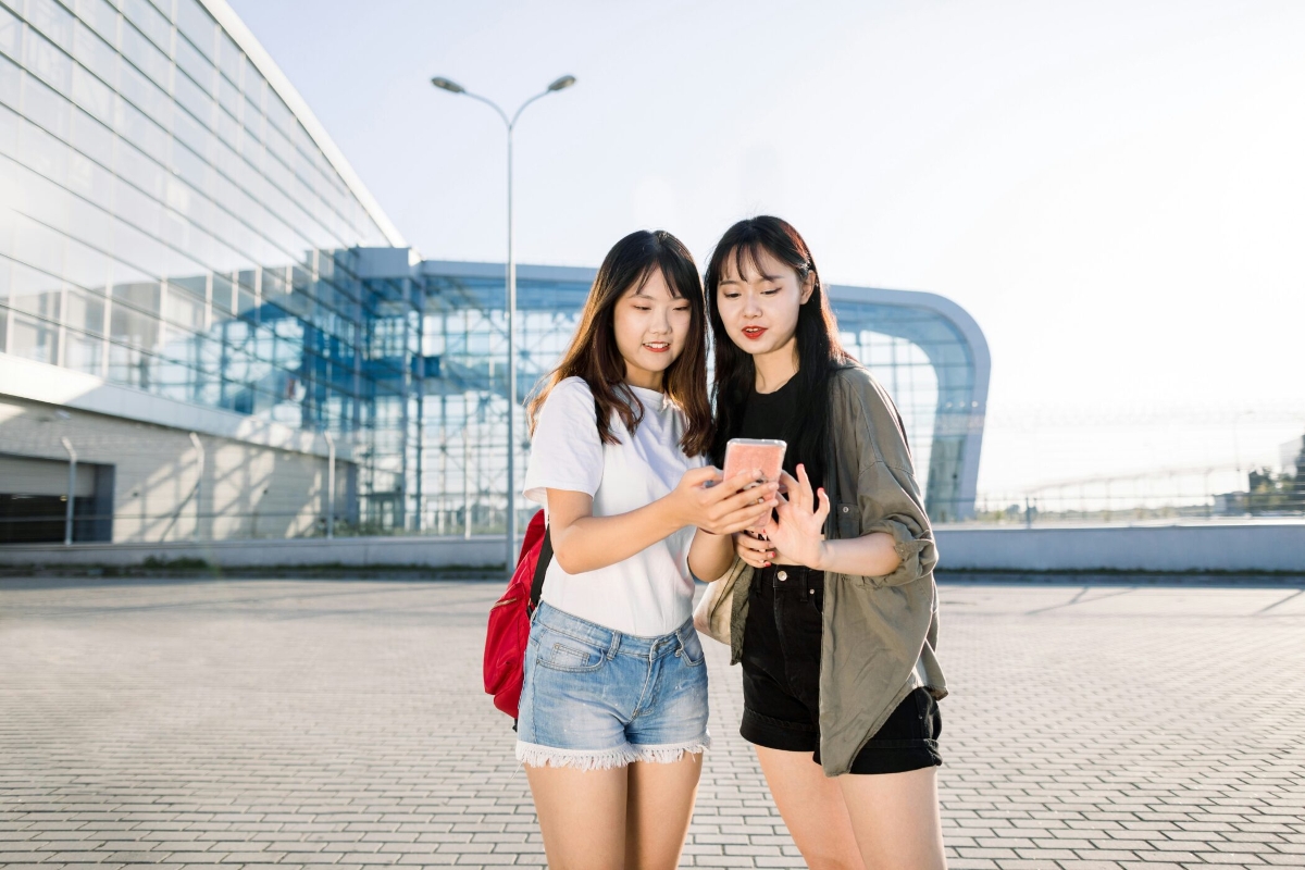 Việt Nam đứng thứ 5 thế giới trong danh sách mà tạp chí Lonely Planet cho rằng phù hợp với giới trẻ nhất.
