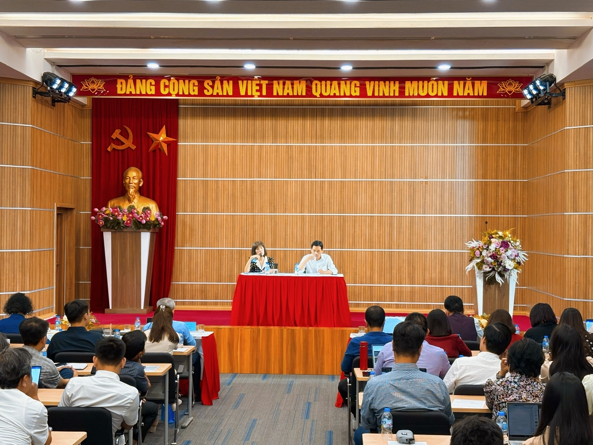 Lãnh đạo Cục Phát thanh, Truyền hình và Thông tin điện tử.