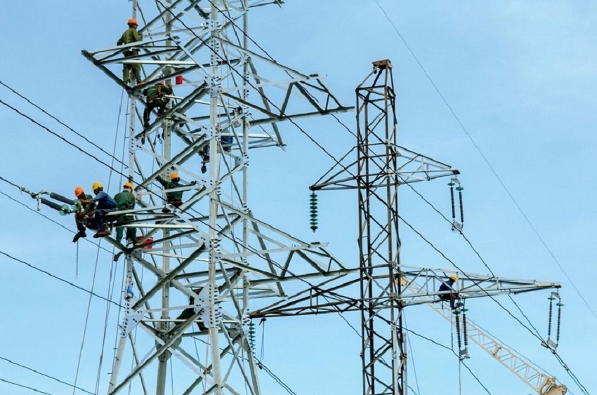 Ngành điện tập trung triển khai các dự án nhằm nâng cao năng lực truyền tải. Ảnh minh họa.