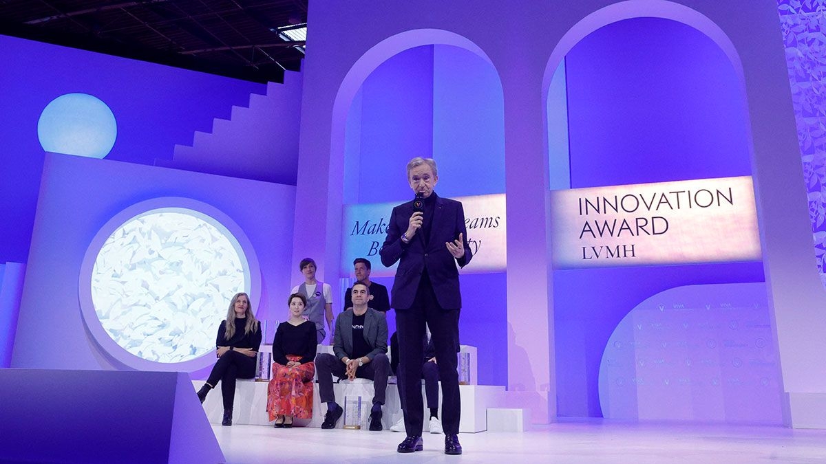 Giải thưởng Đổi mới LVMH, khởi động từ năm 2017, là lăng kính hữu ích để nhìn thấy sự dịch chuyển ưu tiên của tập đoàn về phía AI.