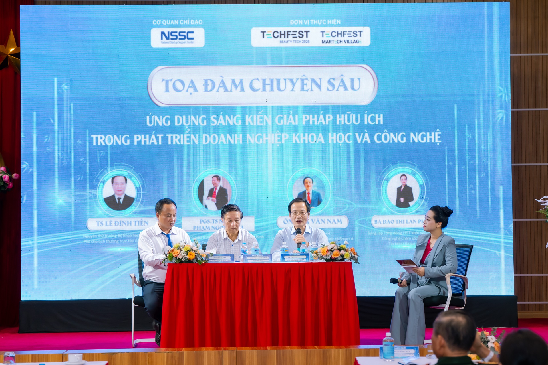 Tọa đàm “Ứng dụng sáng kiến giải pháp hữu ích trong phát triển doanh nghiệp khoa học công nghệ”