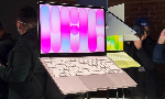 Apple tăng giá MacBook và iPad, iPhone “tạm thời an toàn”