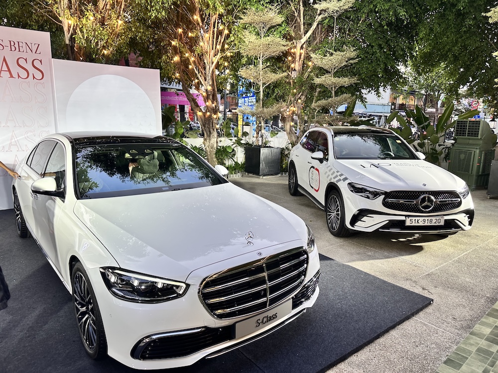 Mercedes-Benz Việt Nam ra mắt loạt xe chiến lược và nâng tầm hệ thống các showroom xe sang