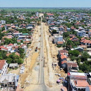 Đường Nguyễn Hoàng đang đưởng đẩy nhanh tiến độ thi công