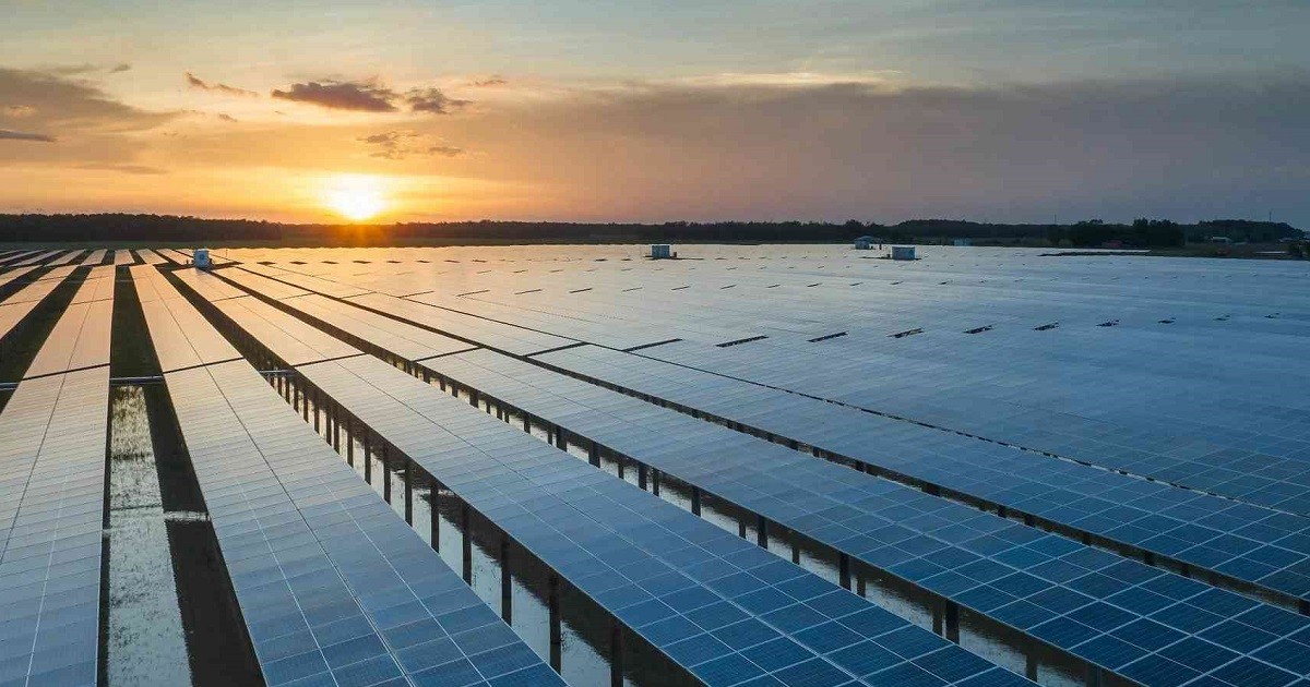 Nâng tỷ lệ bán điện mặt trời mái nhà dư lên 50% sản lượng