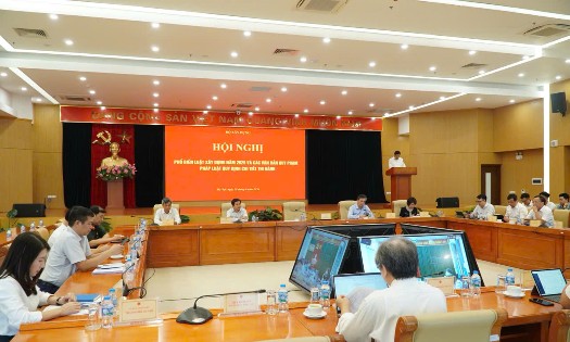 Bộ Xây dựng yêu cầu các cơ quan chuyên môn và địa phương chú trọng hướng dẫn thi hành Luật và các văn bản hướng dẫn.