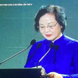 Bí thư Trung ương Đảng, Phó thủ tướng Chính phủ Phạm Thị Thanh Trà phát biểu tại đêm khai mạc Liên hoan phim Châu Á Đà Nẵng lần thứ IV.