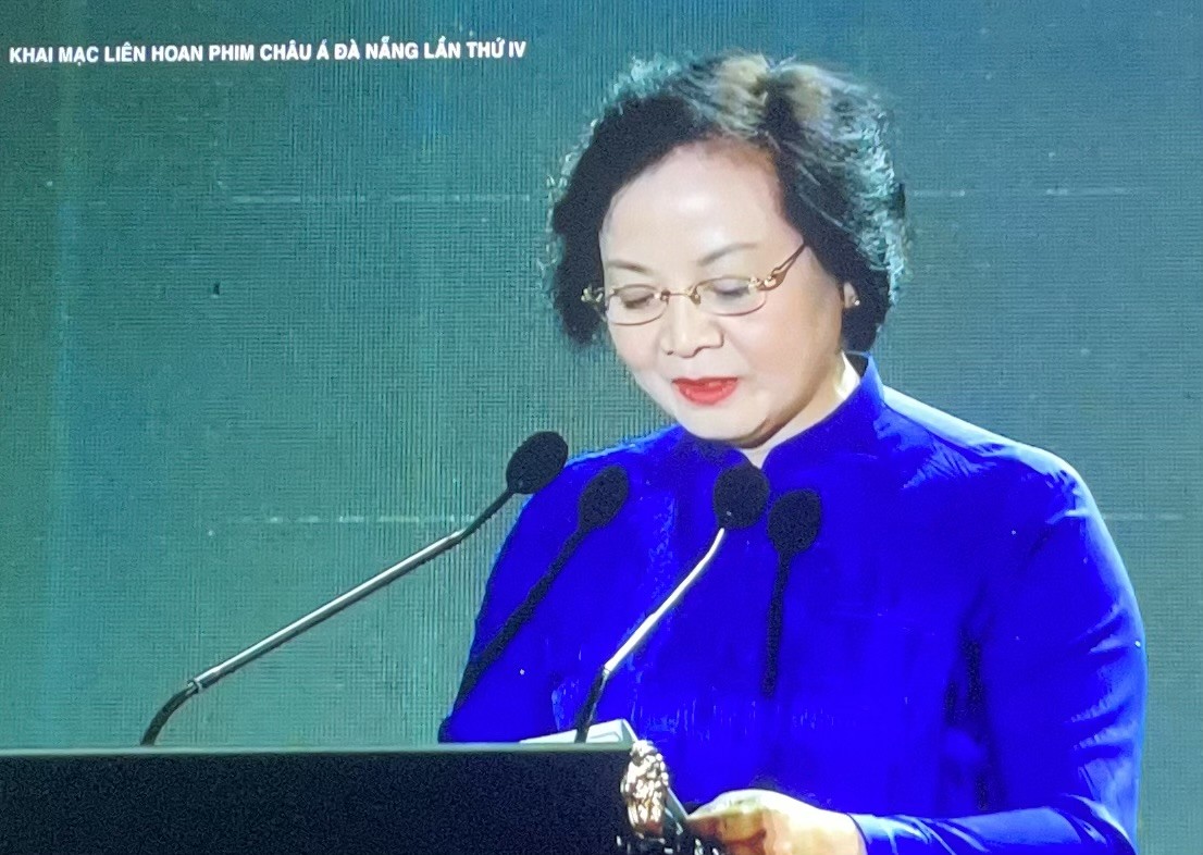 Bí thư Trung ương Đảng, Phó thủ tướng Chính phủ Phạm Thị Thanh Trà phát biểu tại đêm khai mạc Liên hoan phim Châu Á Đà Nẵng lần thứ IV.