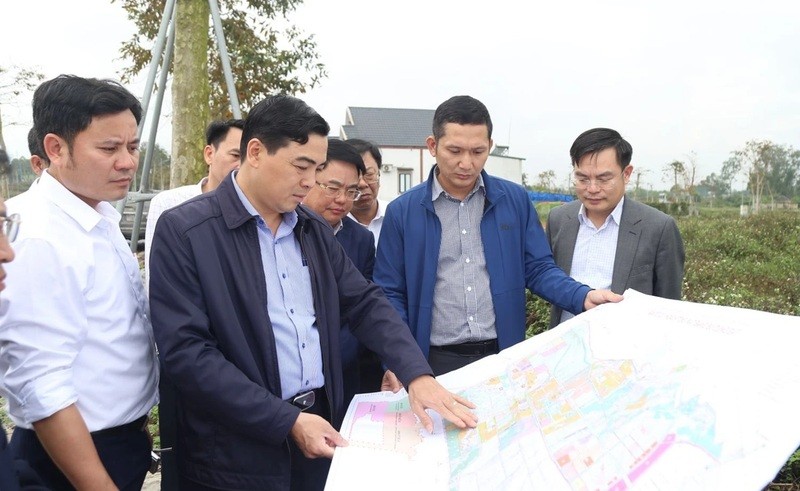 Chủ tịch UBND tỉnh Thanh Hóa Nguyễn Hoài Anh kiểm tra thực tế tại dự án Khu công nghiệp Lam Sơn - Sao Vàng
