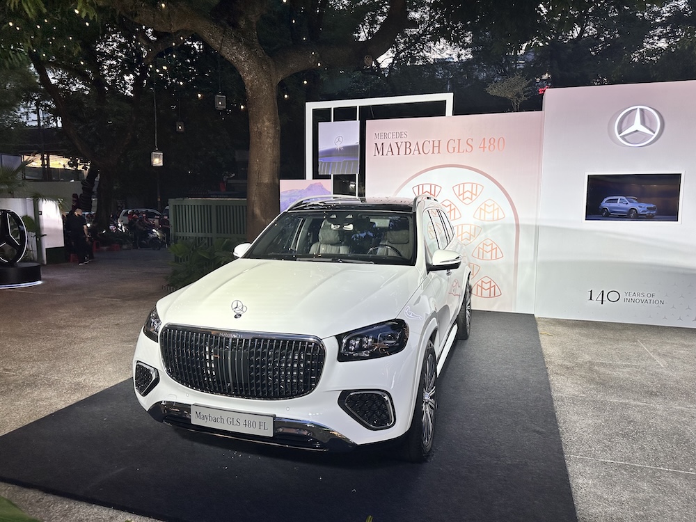 Mercedes-Benz Việt Nam cũng vừa chính thức cập nhật dải sản phẩm cao cấp bằng việc bổ sung hai phiên bản nâng cấp mới nhất: GLS 480 Facelift và S 450 thế hệ mới. Ảnh: Nam Nguyễn.