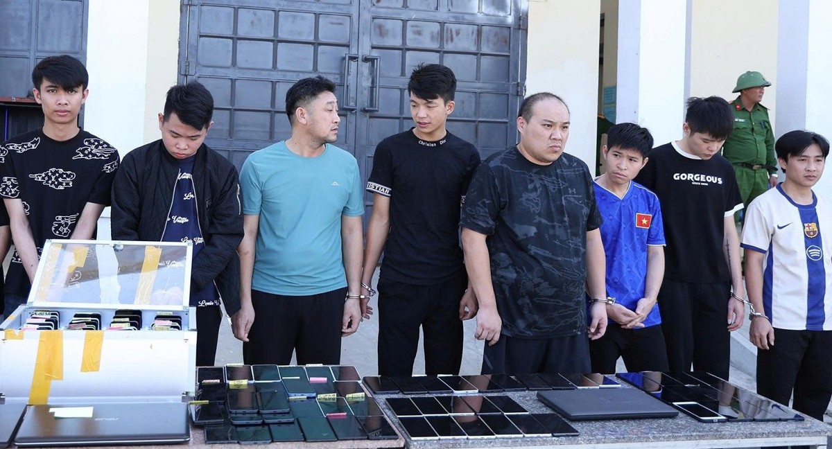Các đối tượng trong đường dây cùng tang vật