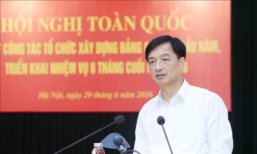 Đồng chí Nguyễn Duy Ngọc, Uỷ viên Bộ Chính trị, Bí thư Trung ương Đảng, Trưởng Ban Tổ chức Trung ương phát biểu chỉ đạo Hội nghị. Ảnh: TTXVN