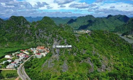 Hệ sinh thái rừng nhiệt đới trên núi đá vôi tại Phong Nha- Kẻ Bàng là nền tảng quan trọng để phát triển du lịch sinh thái và kinh tế xanh