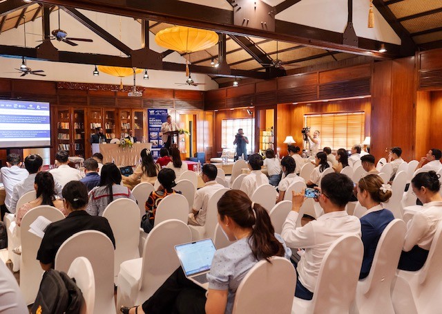 Toàn cảnh buổi họp báo.