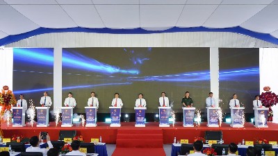 Construction of expressway linking Hanoi and northern provinces kicks off