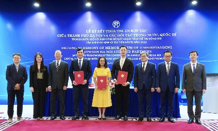 Hà Nội và Grab Việt Nam hợp tác thúc đẩy phát triển đô thị thông minh và chuyển đổi số