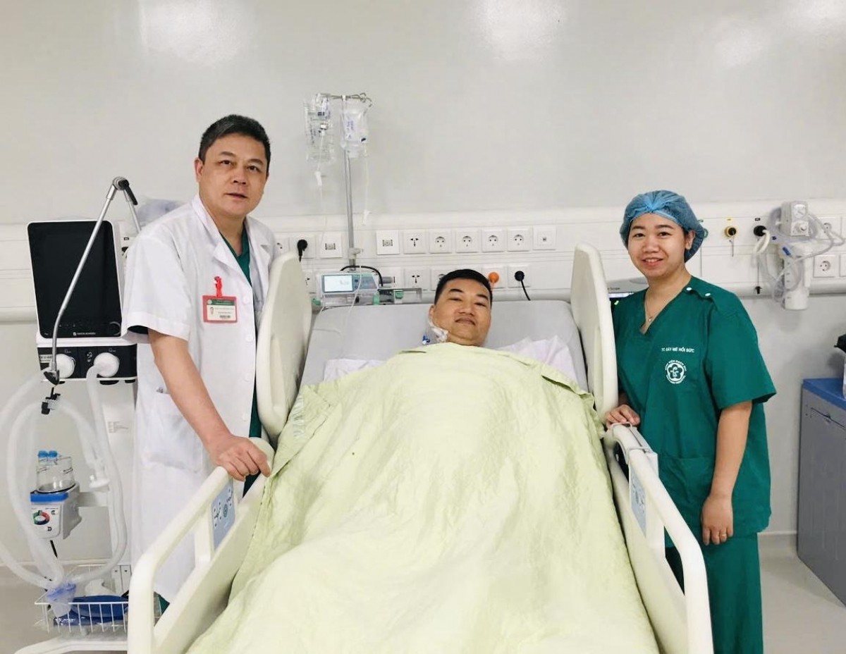 Ca mổ đầu tiên cứu người đàn ông nguy cơ liệt chân ở BV Bạch Mai cơ sở Ninh Bình.