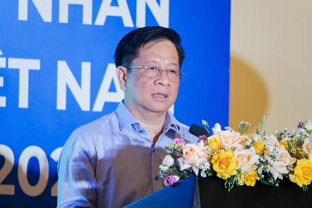 Ông Hồ Văn Mừng, Chủ tịch UBND tỉnh An Giang, phát biểu tại diễn đàn.